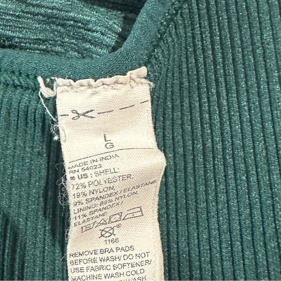 Old Navy Active Go-Dry Sports Bra- Size Large - Picture 4 of 5